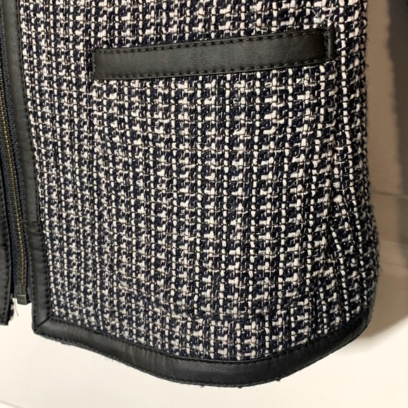 Banana Republic Woven Zip Blazer - Picture 2 of 5